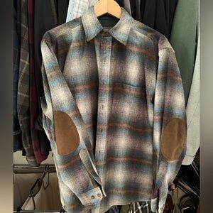 Pendleton Wool single pocket button down flannel shirt - M